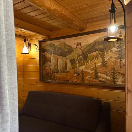 гостинний двір - зґарда Verkhniy Yasenov